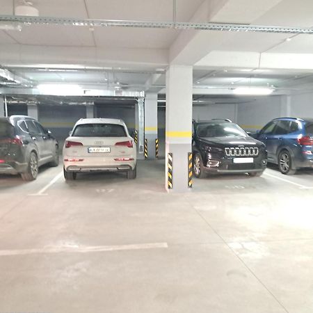 Аэропорт Кишинев 24&24公寓 外观 照片